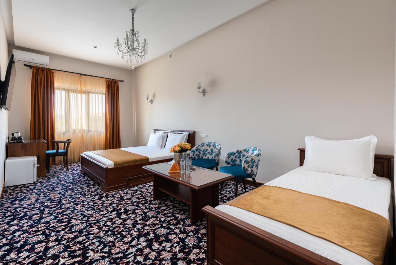 Aqua Hotel Taškent Exteriér fotografie